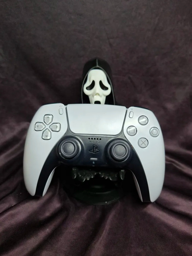 هولدر دسته ps5 و xbox طرح گوستا فیس